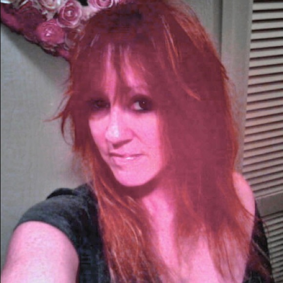 Meet your Posher, Patricia - Picture 1 of 1